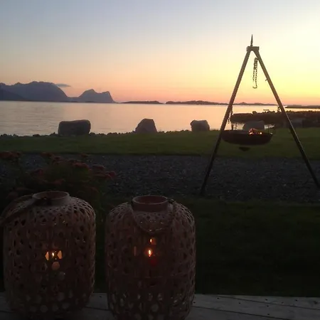Hostel Tinebua Basecamp Senja Berg (Troms)