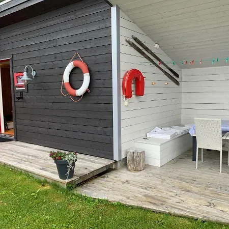 Tinebua Basecamp Senja